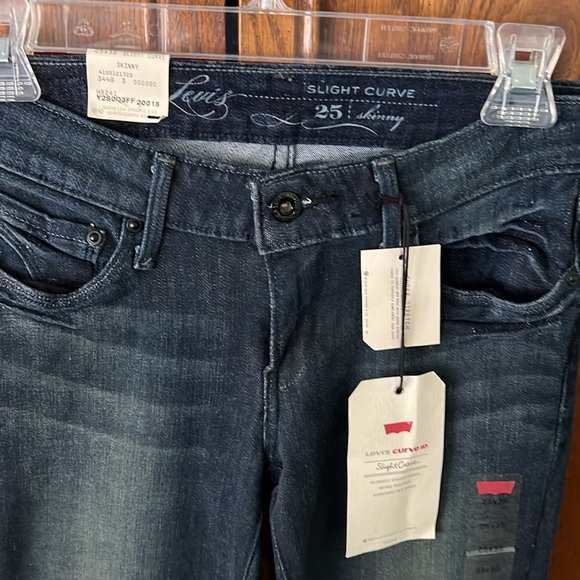 Levi’s Slight Curve Stretch Skinny Jeans - Picture 2 of 6